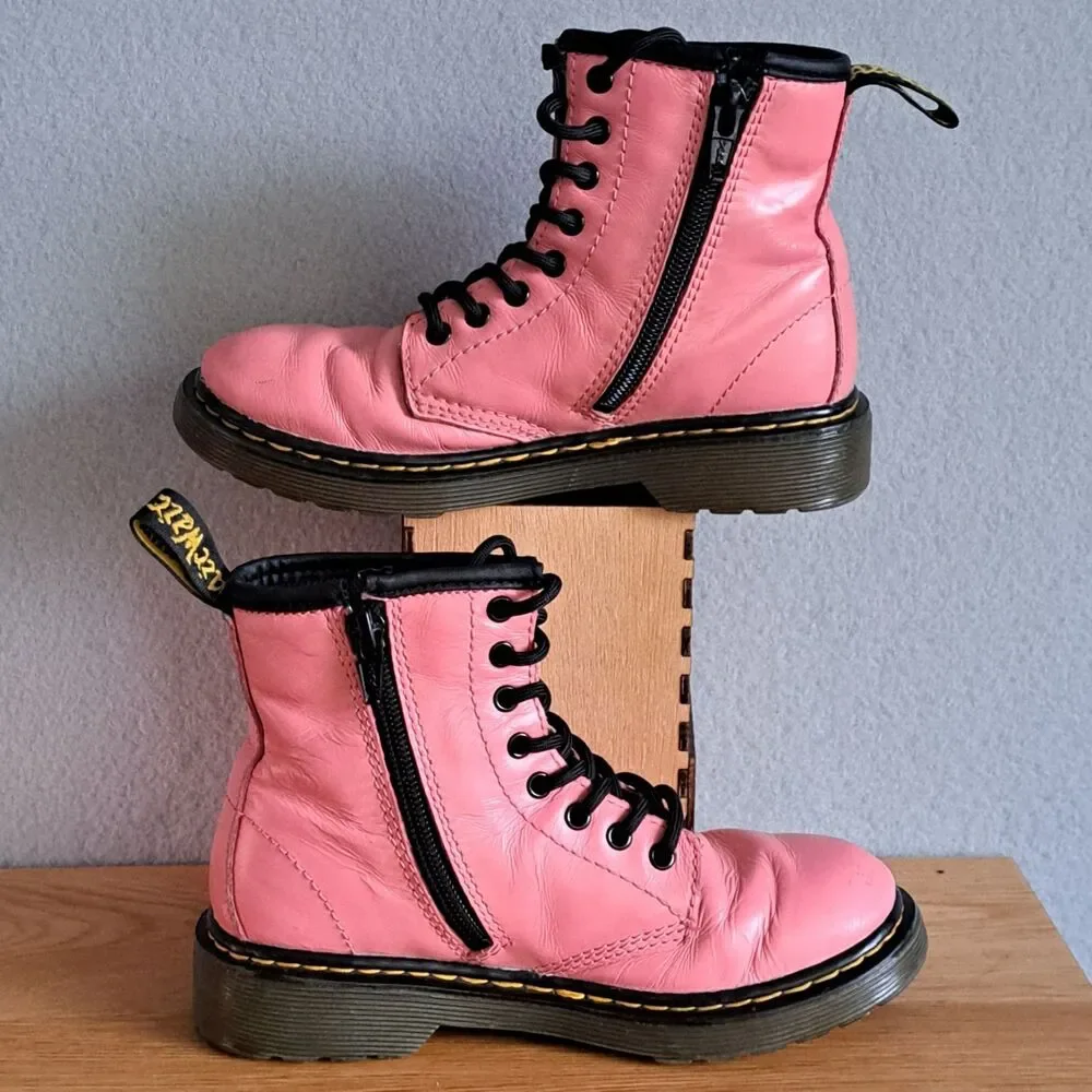 DR DOC MARTENS Girls Pink Boots Shoe 1460 J Soft Leather Youth Sz 1 US